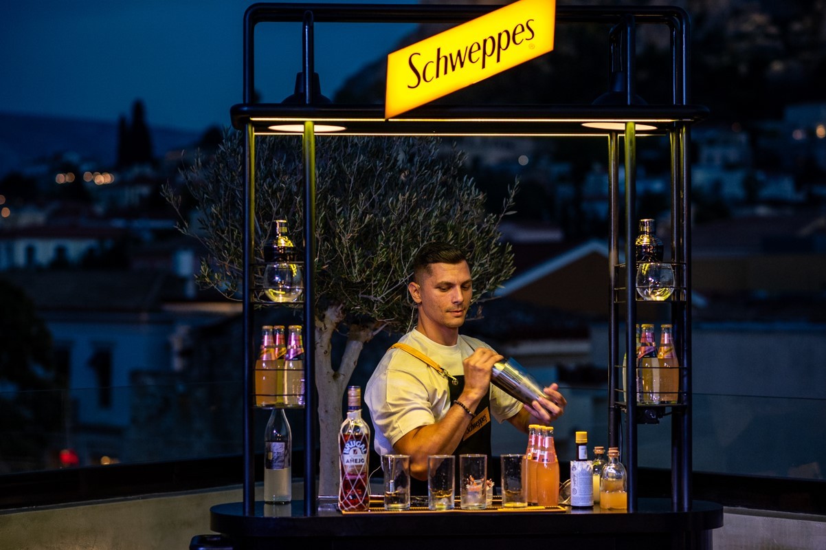 Photo 4_Schweppes